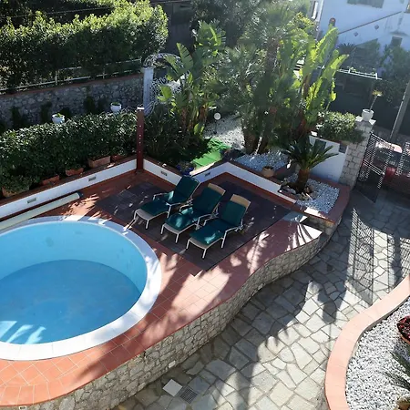 Bed & Breakfast La Cicas 3*